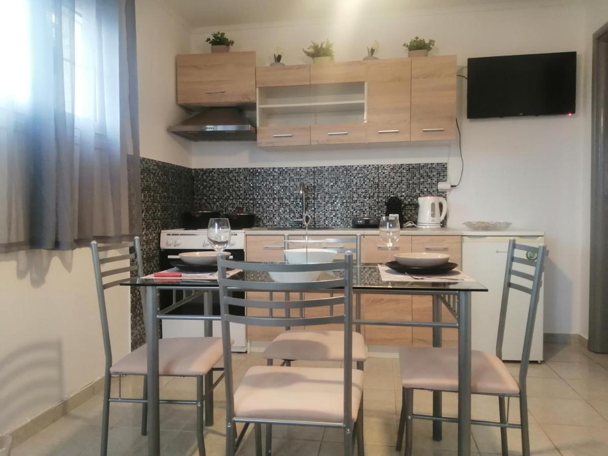 White House Apartment Monemvasía Екстериор снимка