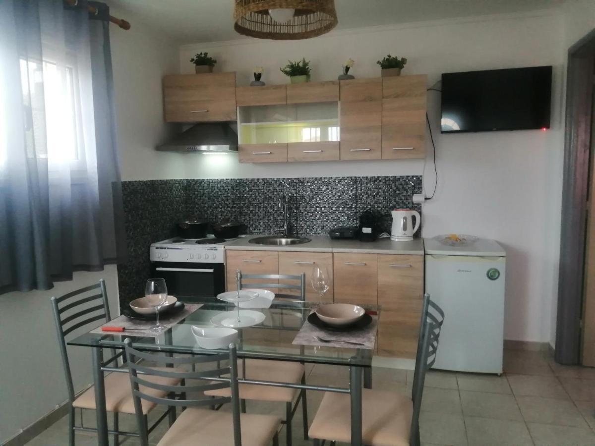 White House Apartment Monemvasía Екстериор снимка