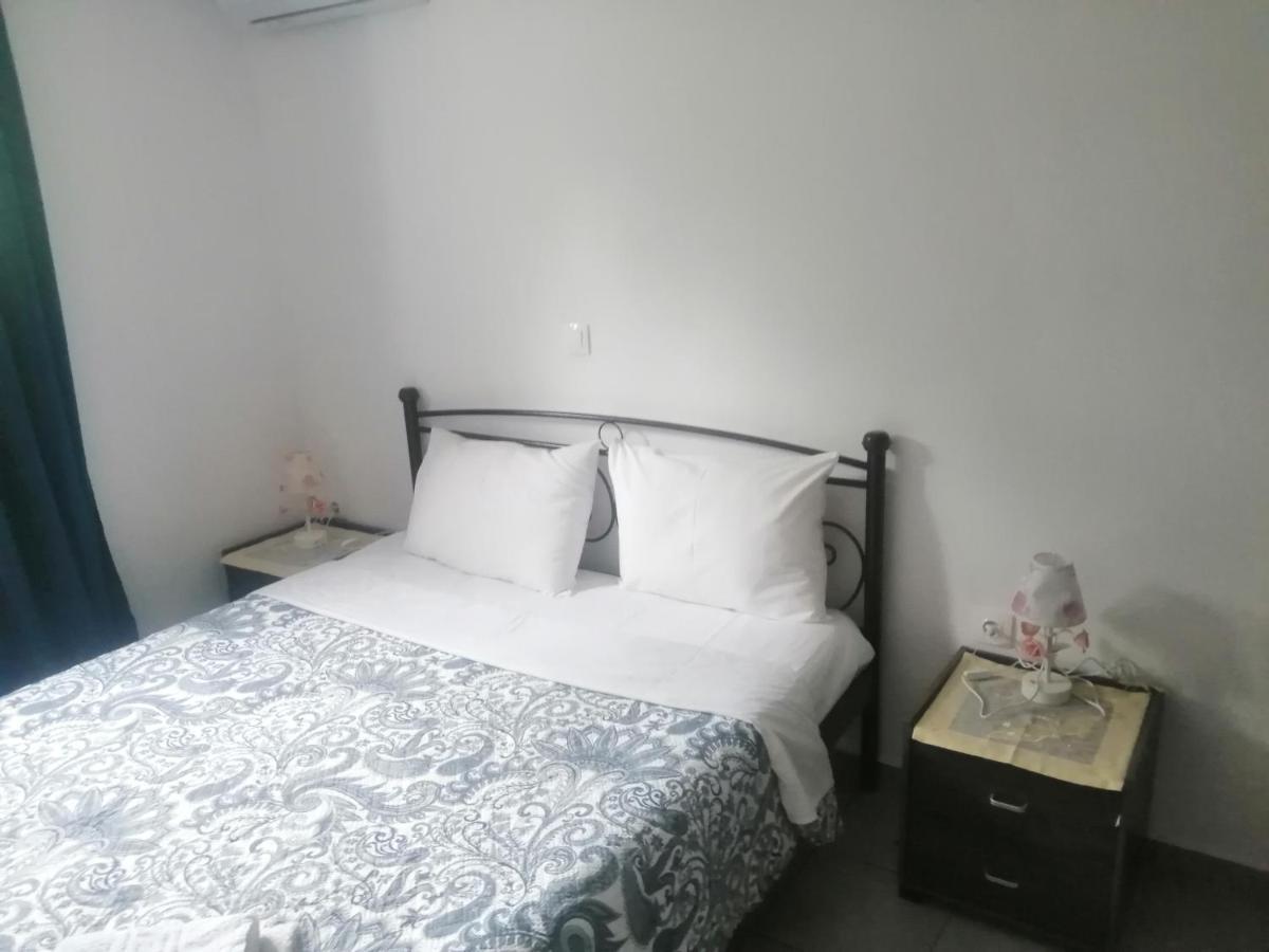 White House Apartment Monemvasía Екстериор снимка