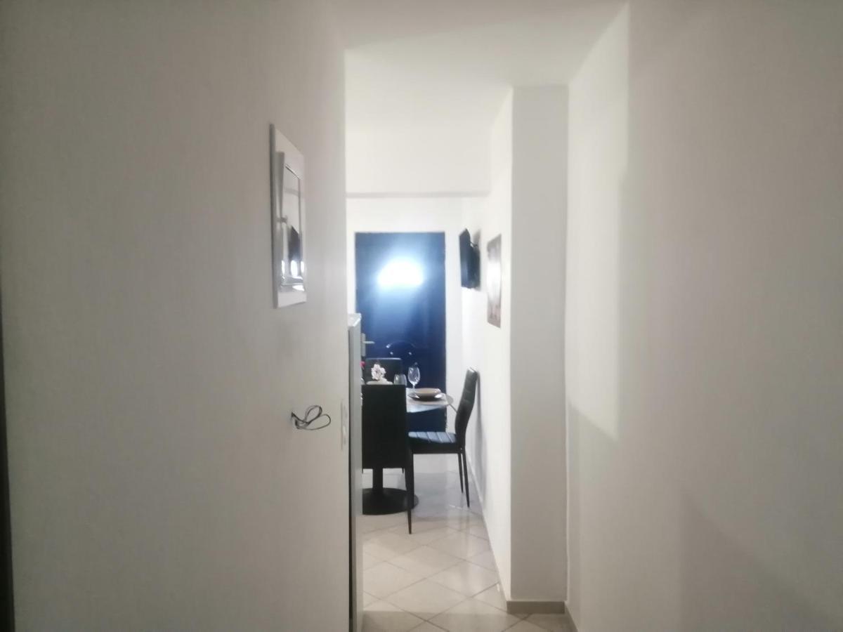 White House Apartment Monemvasía Екстериор снимка